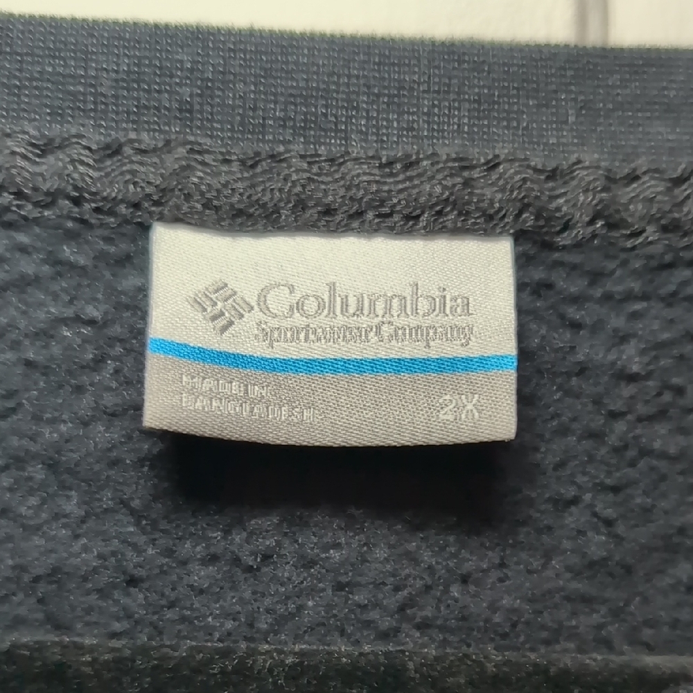 Columbia Women's Black Crewneck Sweatshirt with Logo - Picture 2 of 5